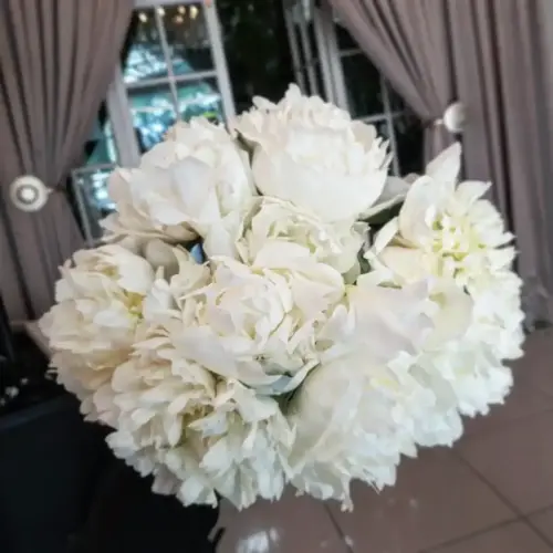 White-Peony-Bouquet2