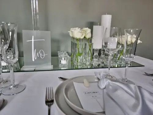 White-Styled-Shoot7